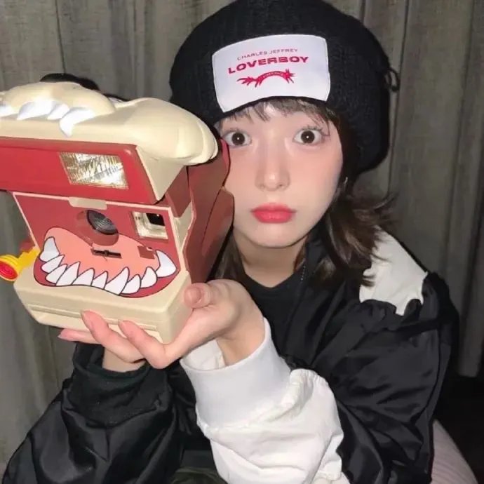飞越谜情